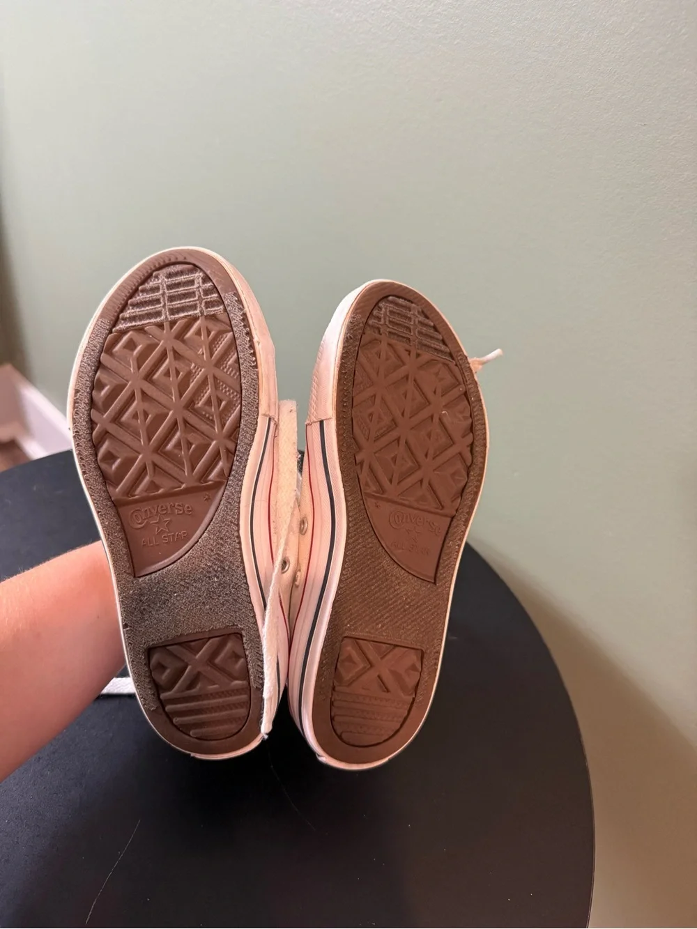 Converse youth child